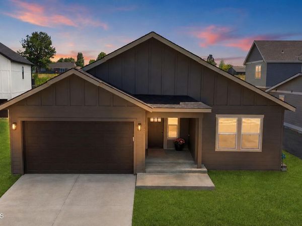 3476 N Blaze Loop , Post Falls, ID 83854