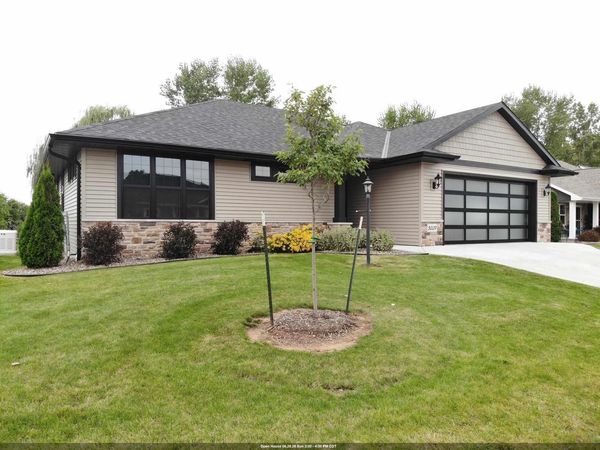 5039 N MILKWEED TRAIL, Appleton, WI 54913
