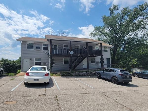 1731 Bridleton Woods Drive , Fenton, MO 63026