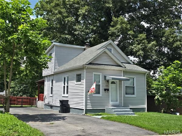 323 N 37th Street, Belleville, IL 62226