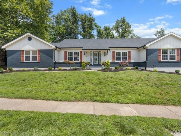 394 Branchport Drive, Chesterfield, MO 63017
