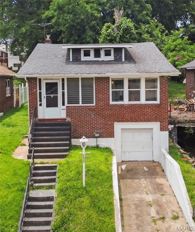 7022 Edison Avenue, Saint Louis, MO 63121 Main Photo