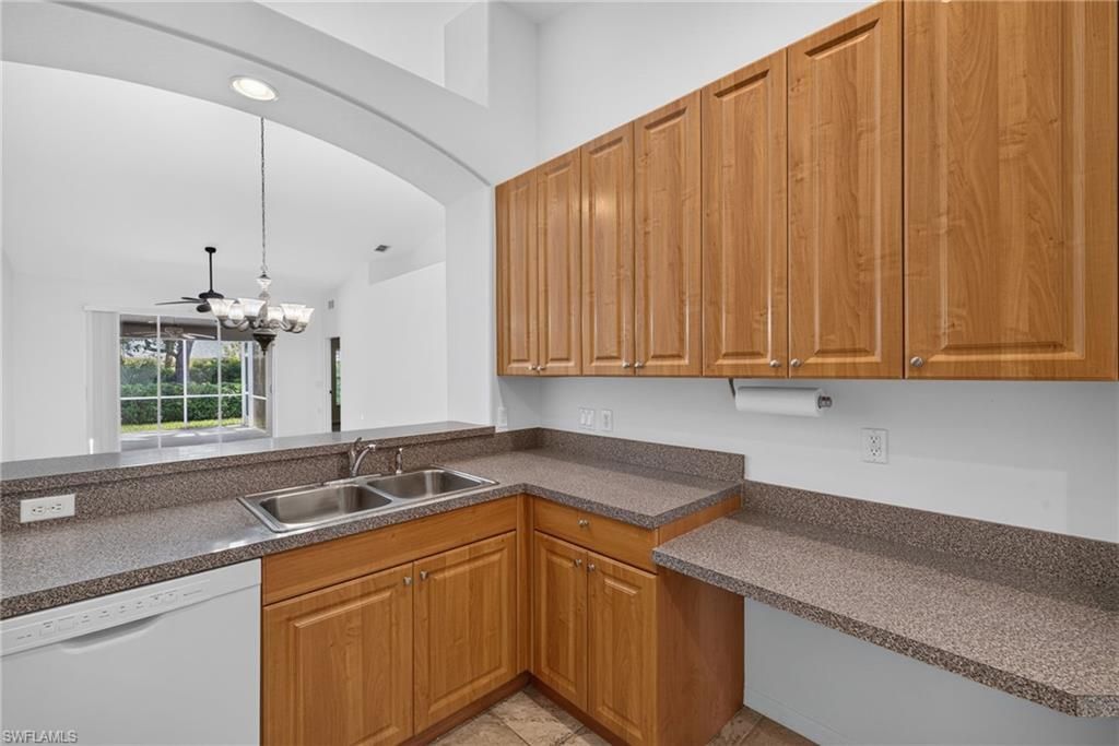 6156 Mandalay Cir, Unit 12, Naples, FL 34112 Photo