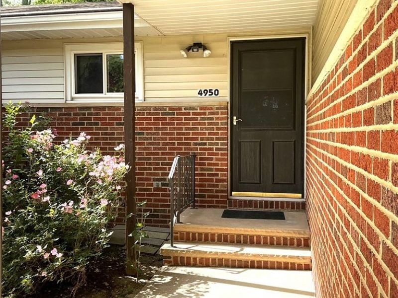 4950 N Sedgewick, Lyndhurst, OH 44124 Photo 4