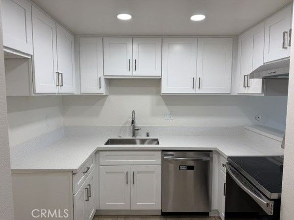 3054 Associated, Unit 26, Fullerton, CA 92835