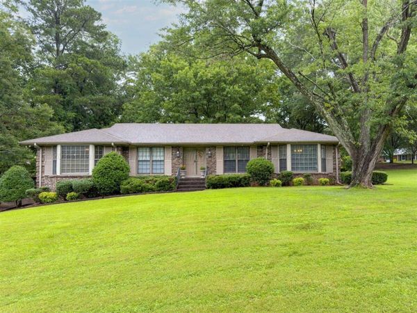 2700 WILDWOOD Dr, Jasper, AL 35501