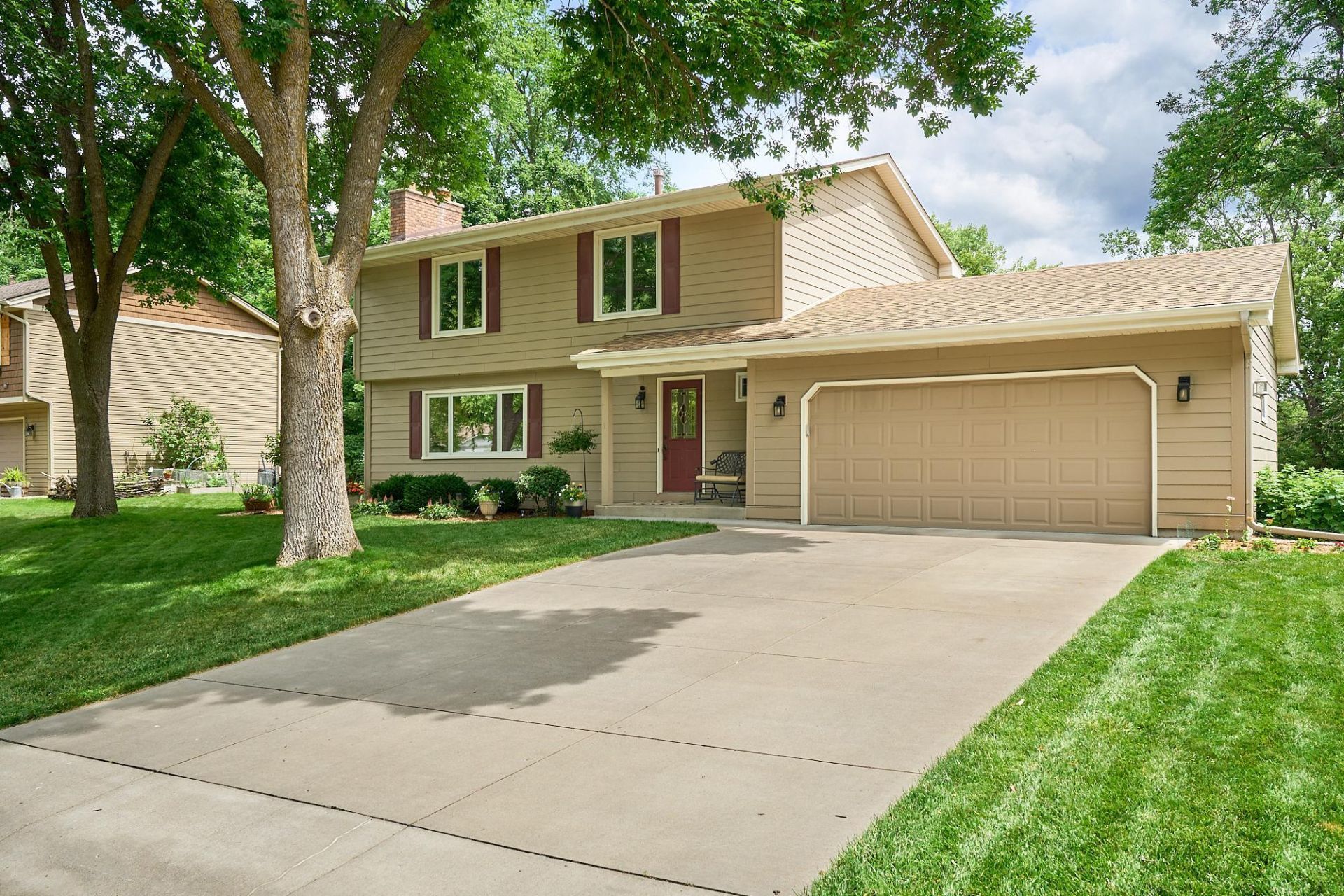 7020 Empire Lane N, Maple Grove, MN 55311 Main Photo