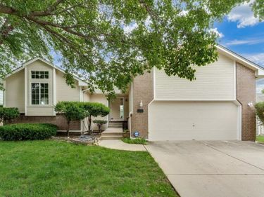 3737 N Whispering Brook Ct, Wichita, KS 67220