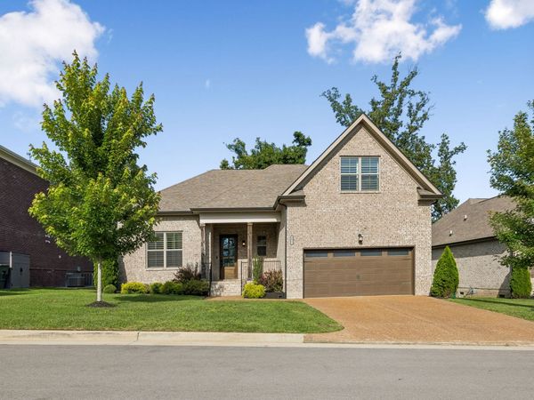 8021 Still Spring Ridge Dr , Nashville, TN 37221