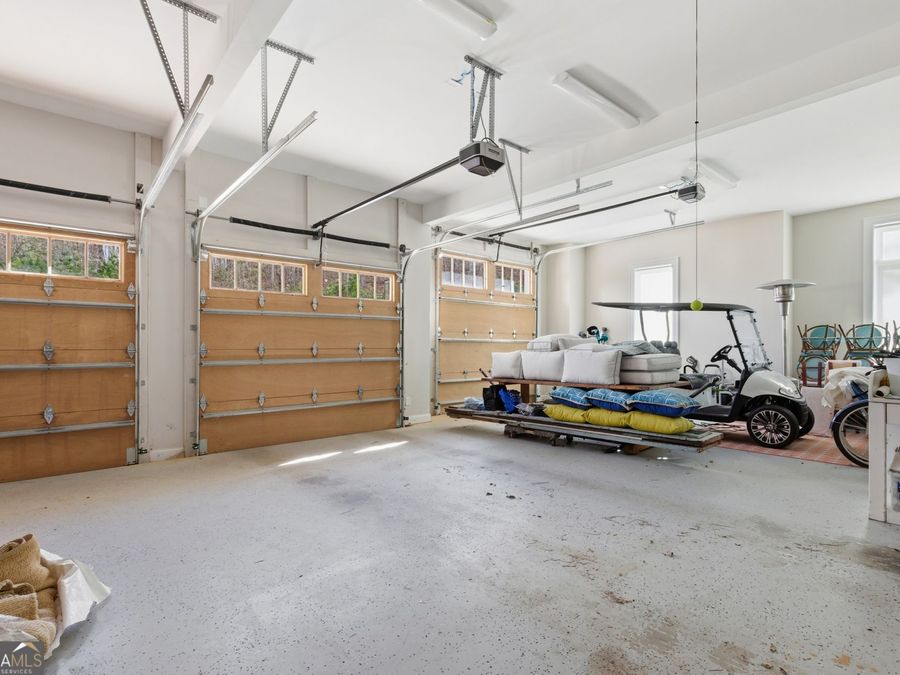 Property Image 100