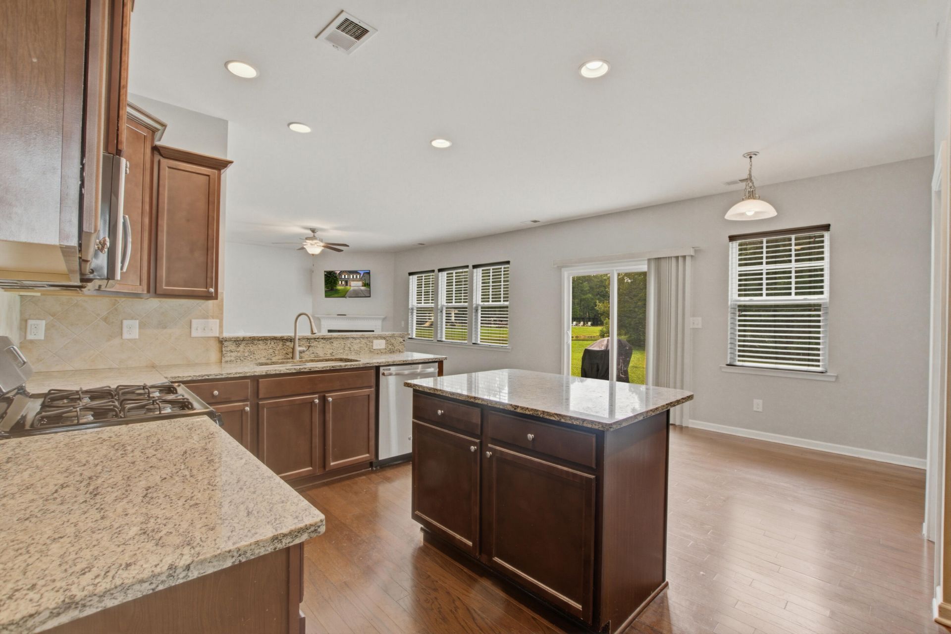 1005 Bald Cypress Drive Photo 20