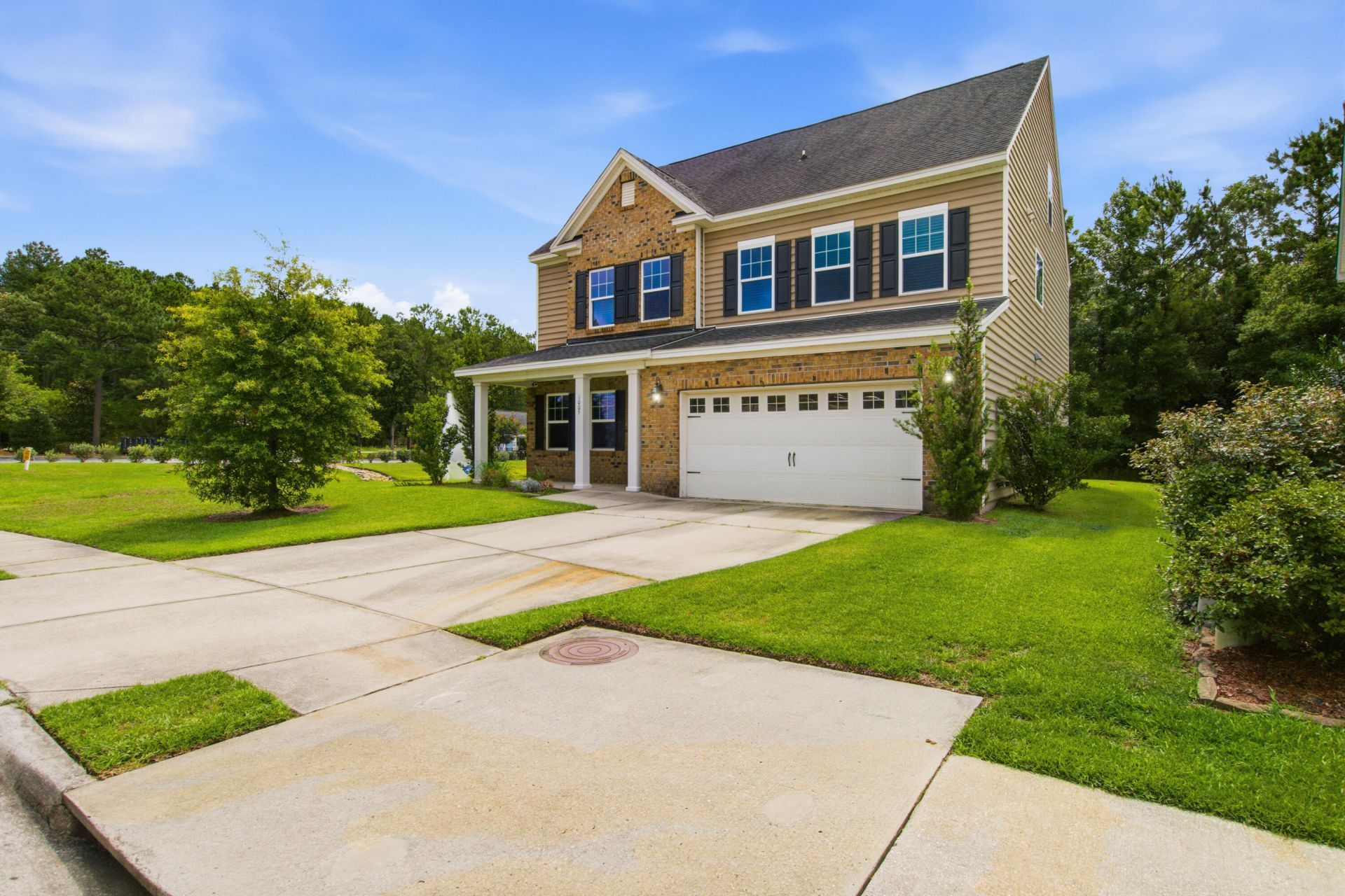 1005 Bald Cypress Drive Photo 3