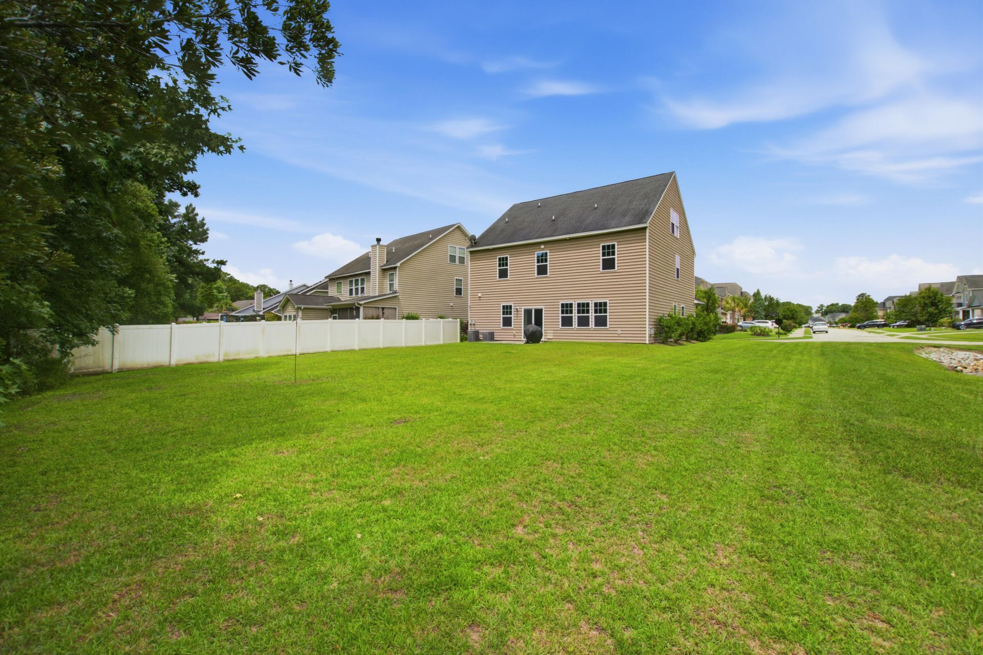 1005 Bald Cypress Drive Photo 52