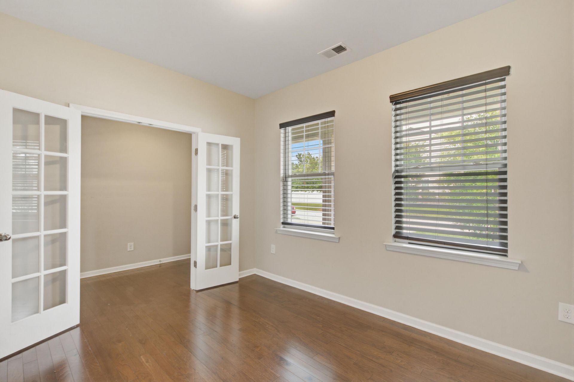 1005 Bald Cypress Drive Photo 8