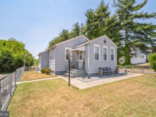 1144 BERKLEY ROAD, GIBBSTOWN, NJ 08027