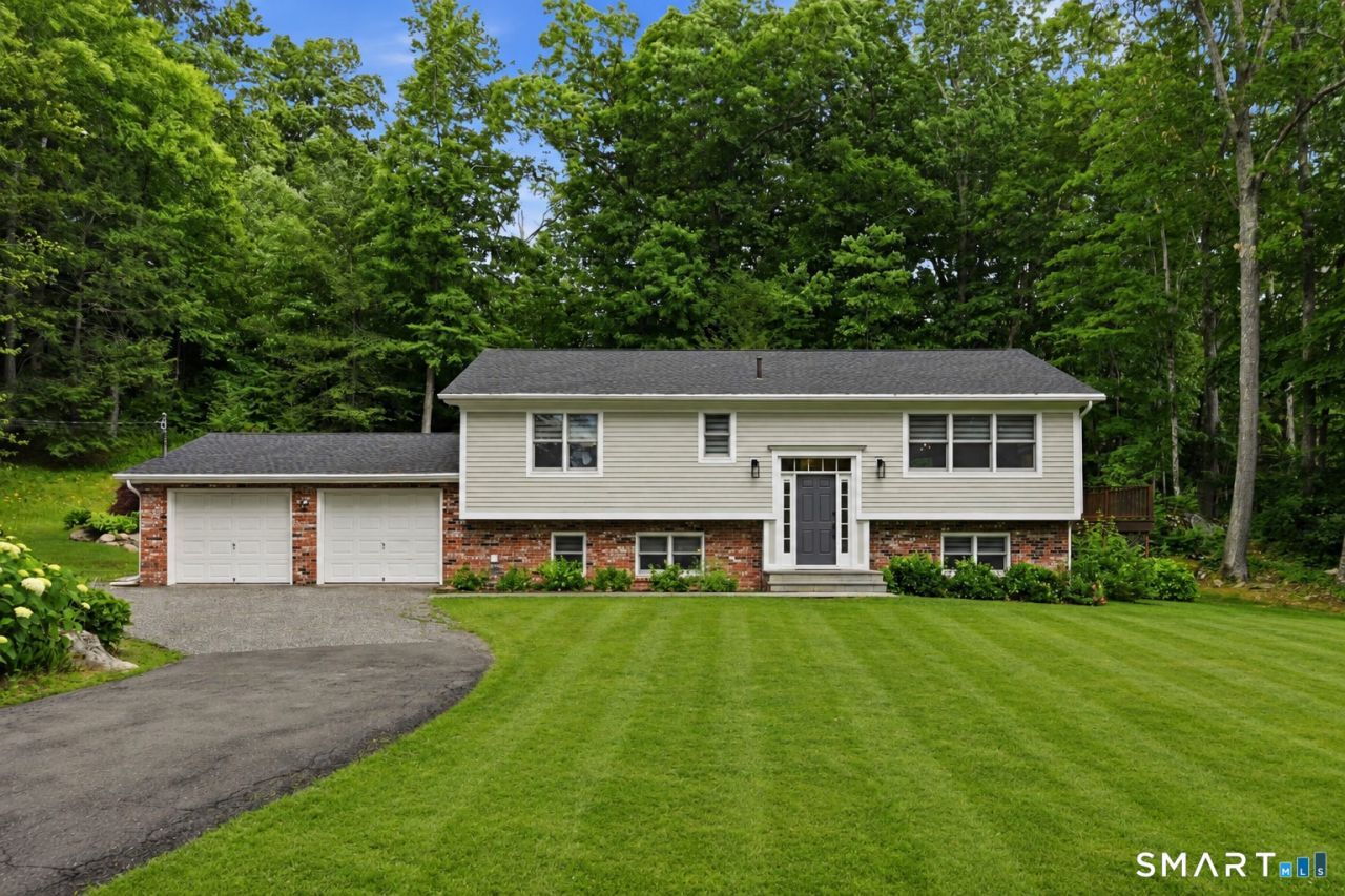 3 Bayberry, Brookfield, CT 06804 Main Photo