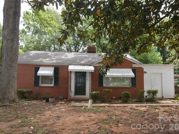 2111 Dickens Avenue , Charlotte, NC 28208