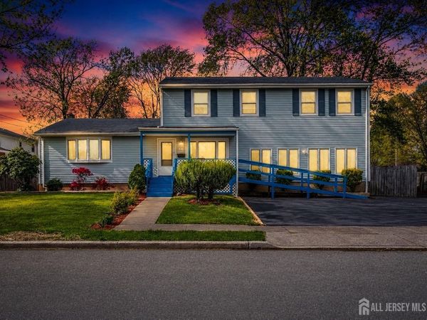 84 orange Street, Woodbridge, NJ 07095