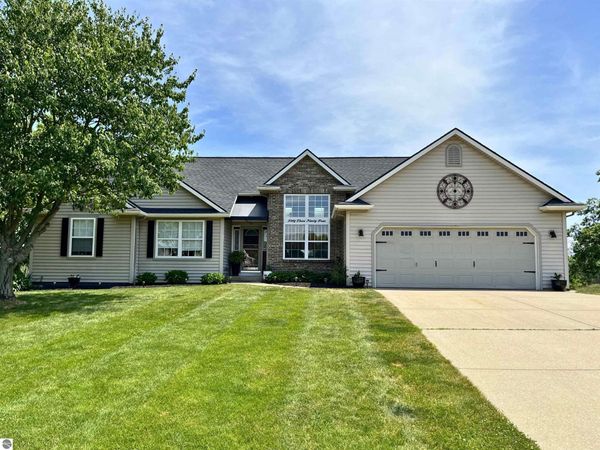 6394 Waterclover Street, Scotts, MI 49088