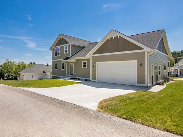 10788 Shrewbury Street, Traverse City, MI 49684