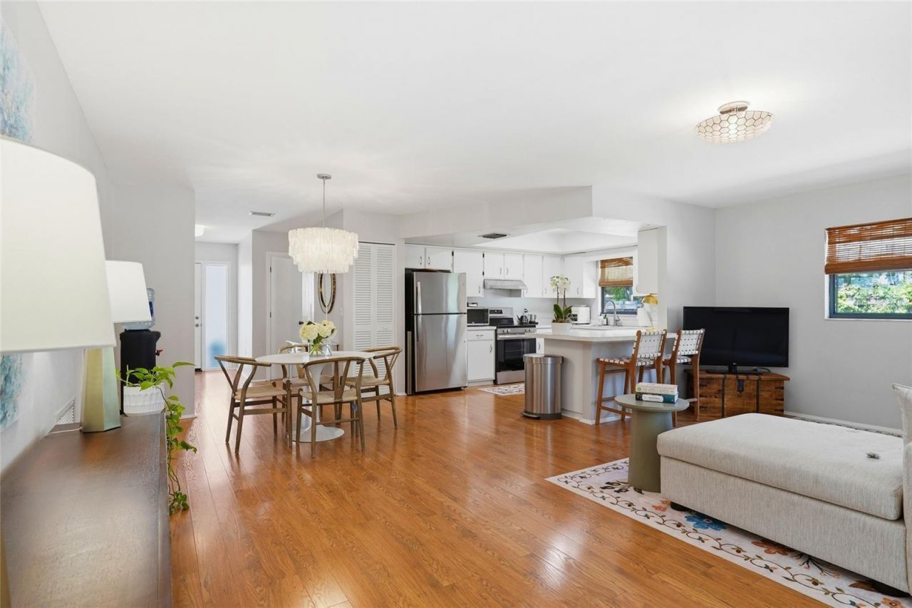 831 Highland Street, Sarasota, FL 34234 Photo