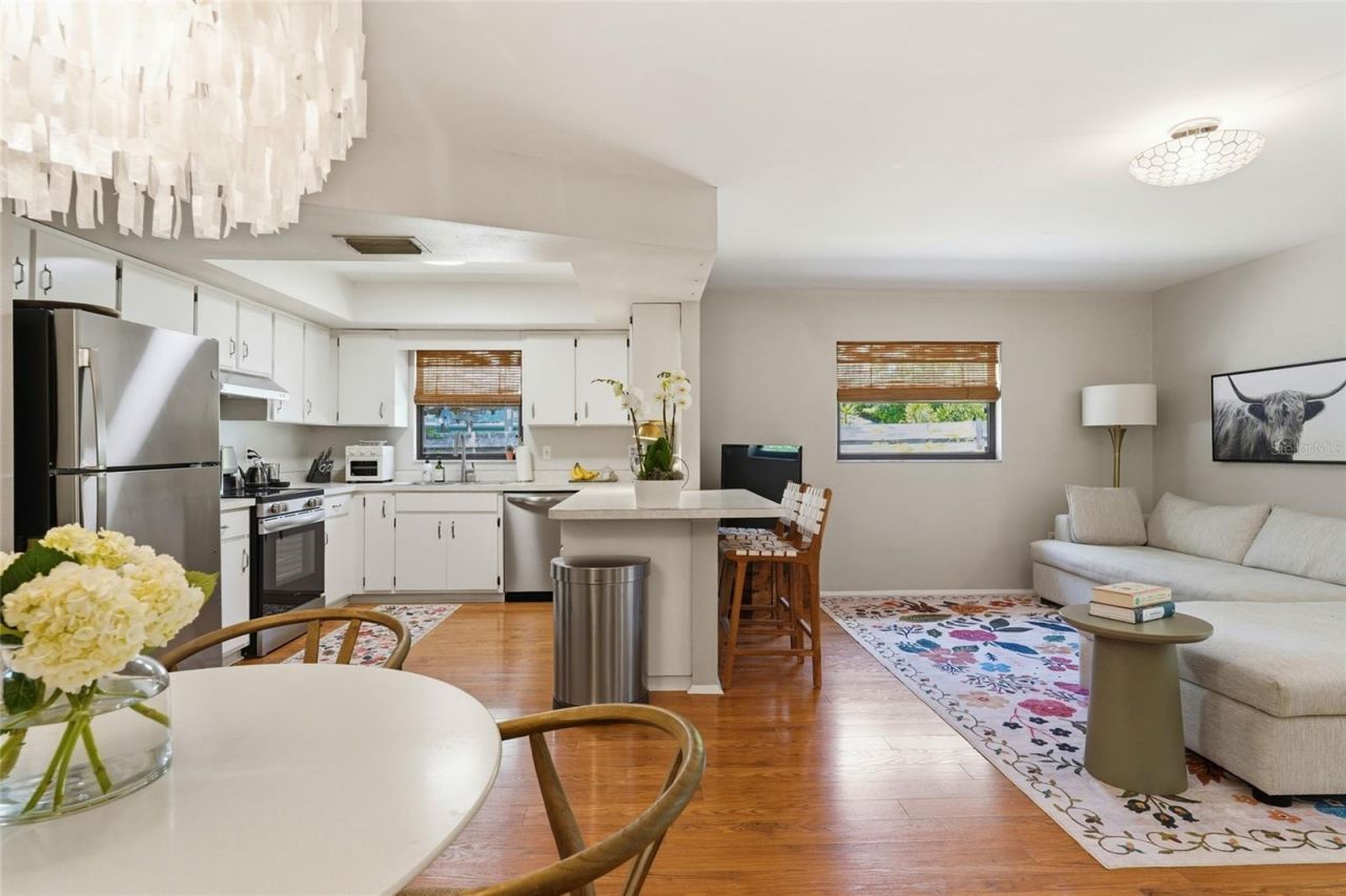831 Highland Street, Sarasota, FL 34234 Photo