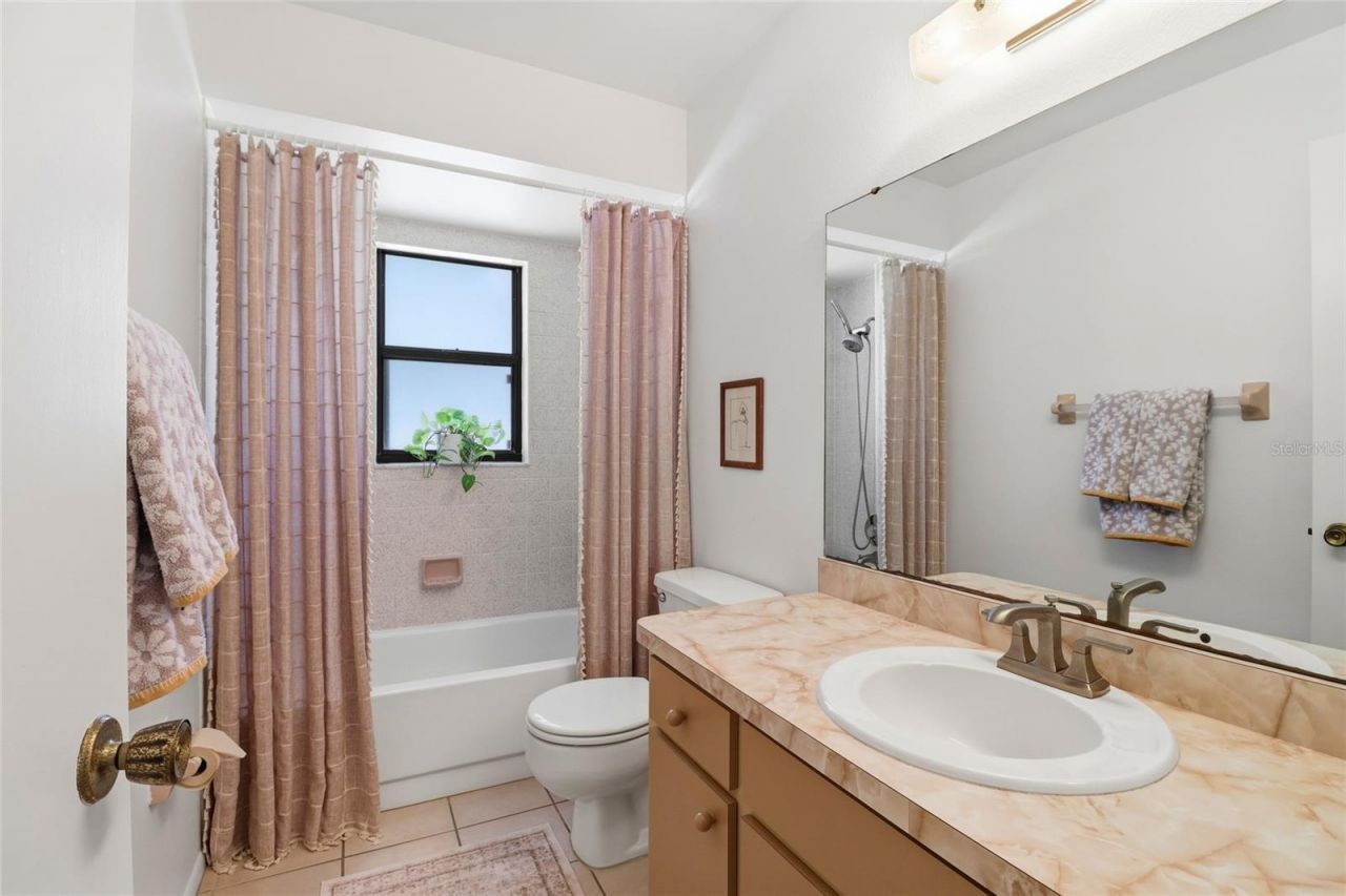 831 Highland Street, Sarasota, FL 34234 Photo