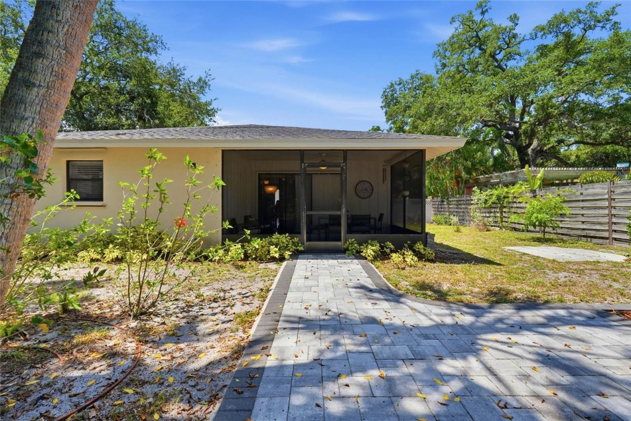 831 Highland Street, Sarasota, FL 34234 Photo