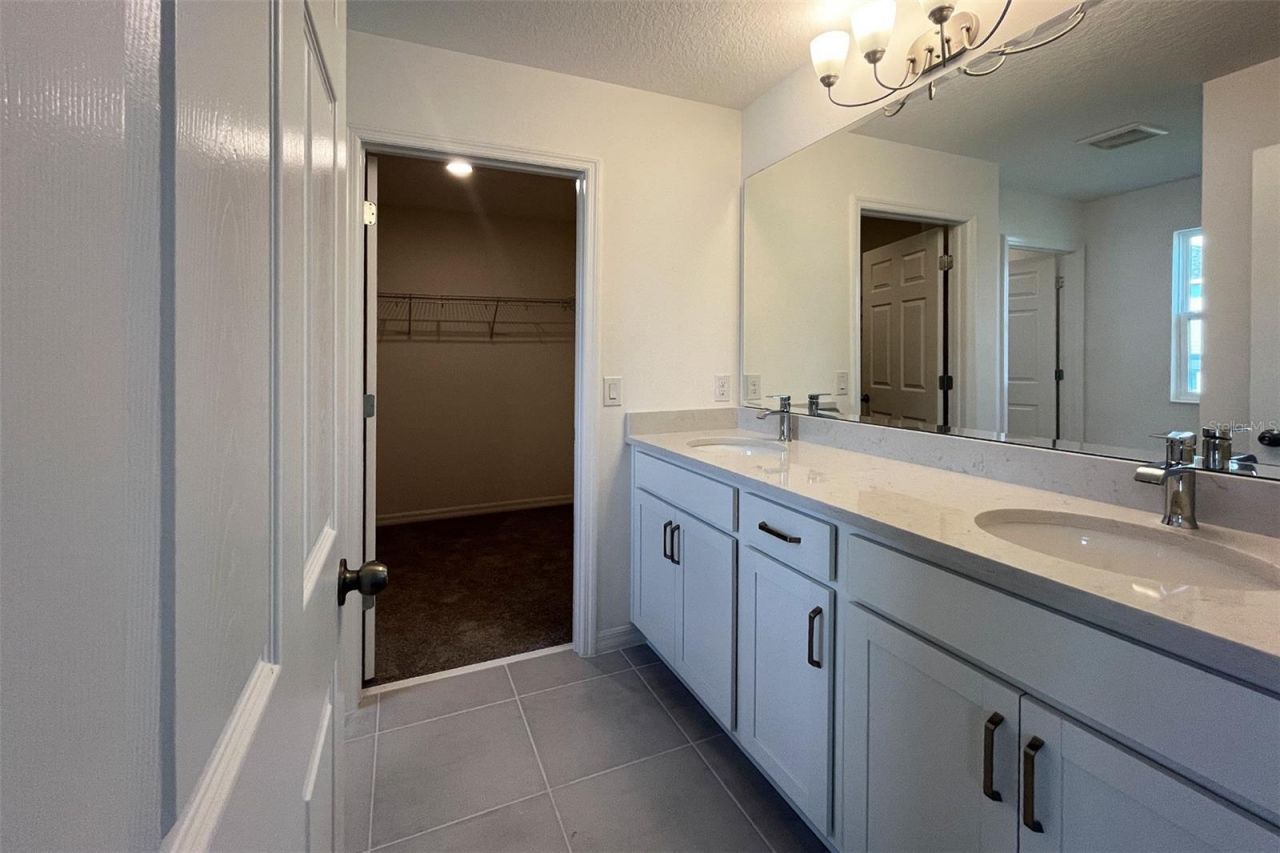 7052 Rolling Leaf Road , Groveland, FL 34736 Photo
