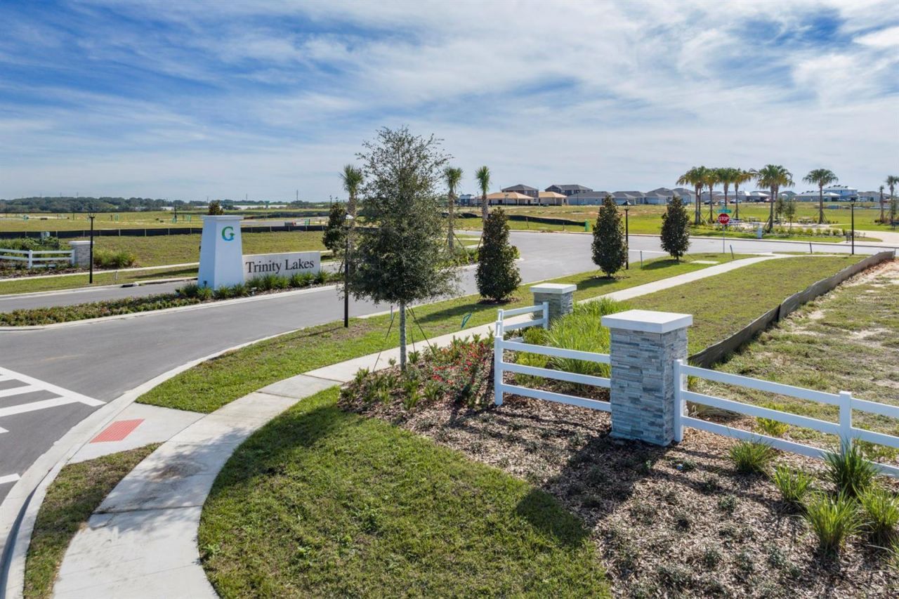7052 Rolling Leaf Road , Groveland, FL 34736 Photo