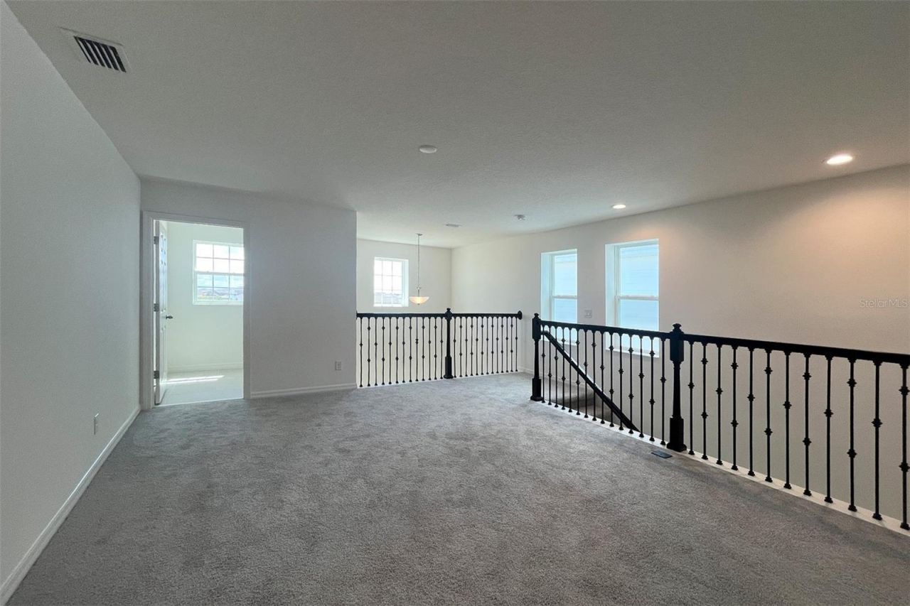 7052 Rolling Leaf Road , Groveland, FL 34736 Photo