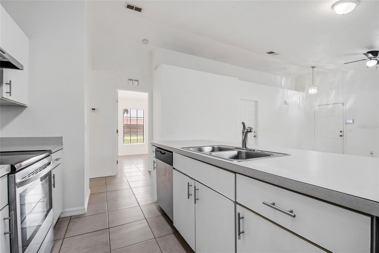 712 Virginia Avenue , Auburndale, FL 33823 Photo