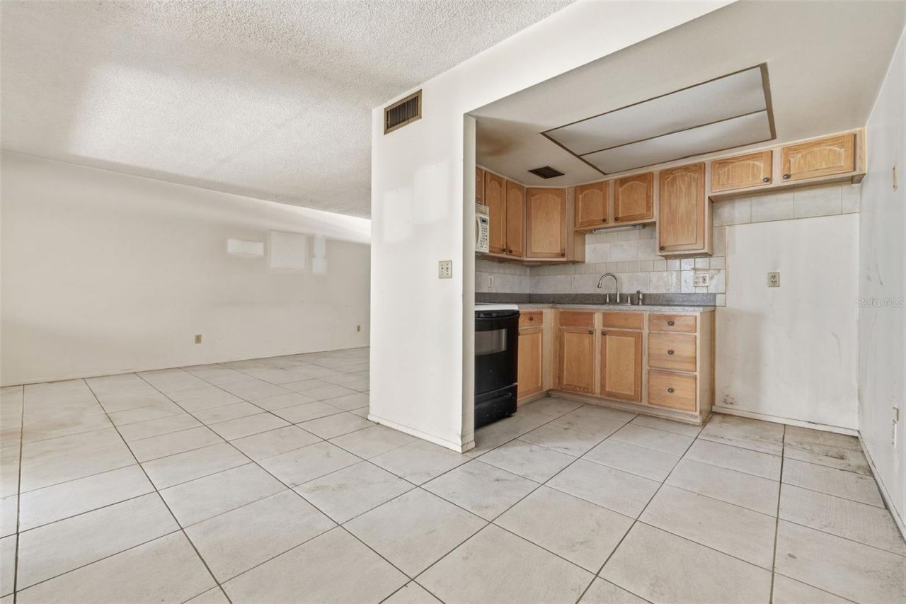 3100 Hartford Street N, Unit 129, Saint Petersburg, FL 33713 Photo