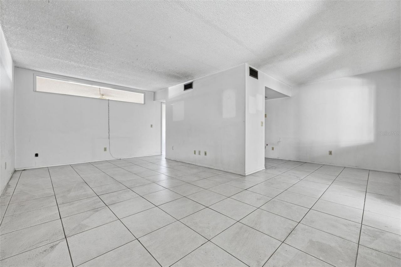 3100 Hartford Street N, Unit 129, Saint Petersburg, FL 33713 Photo