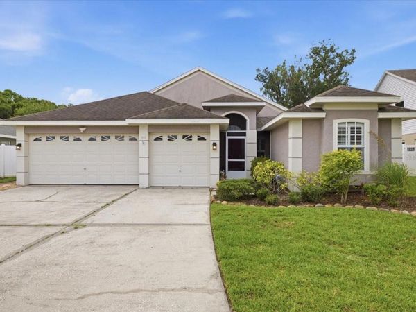 392 TAVERNIER CIRCLE, OLDSMAR, FL 34677