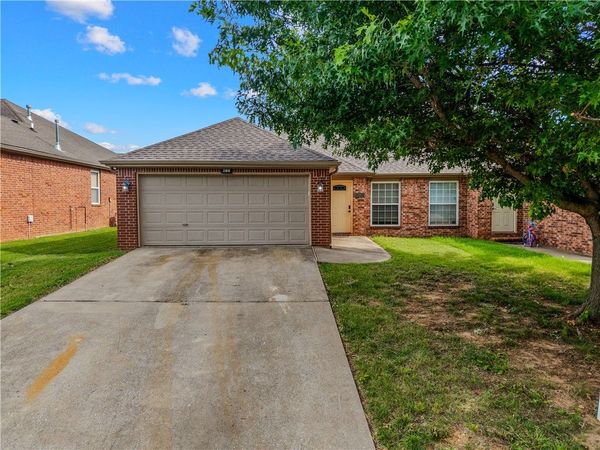 286-288 W Copper Oaks Drive , Centerton, AR 72719