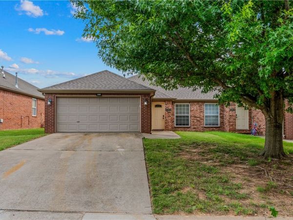 286-288 W Copper Oaks Drive , Centerton, AR 72719