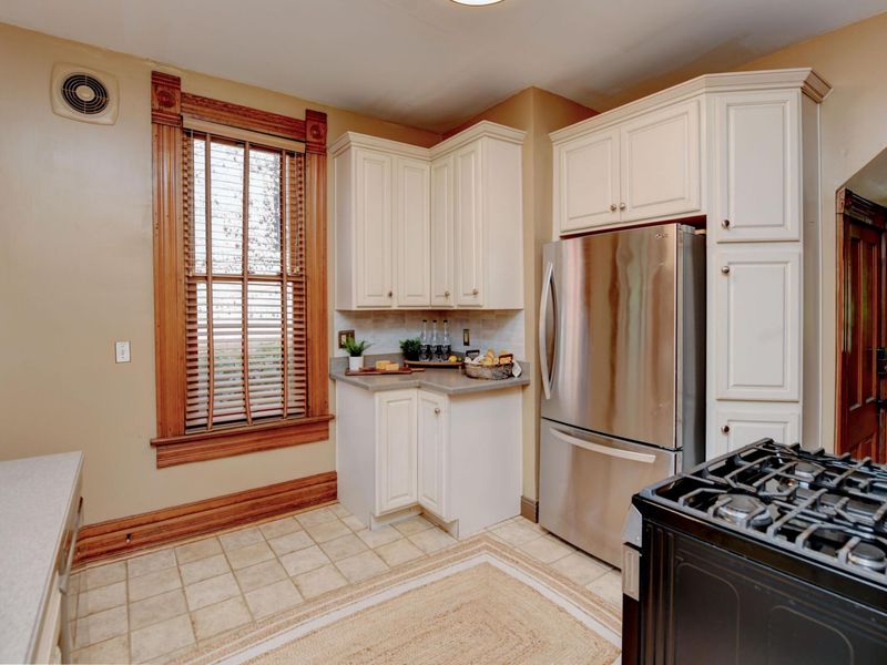 355 King Avenue, Columbus, OH 43201 Photo 14