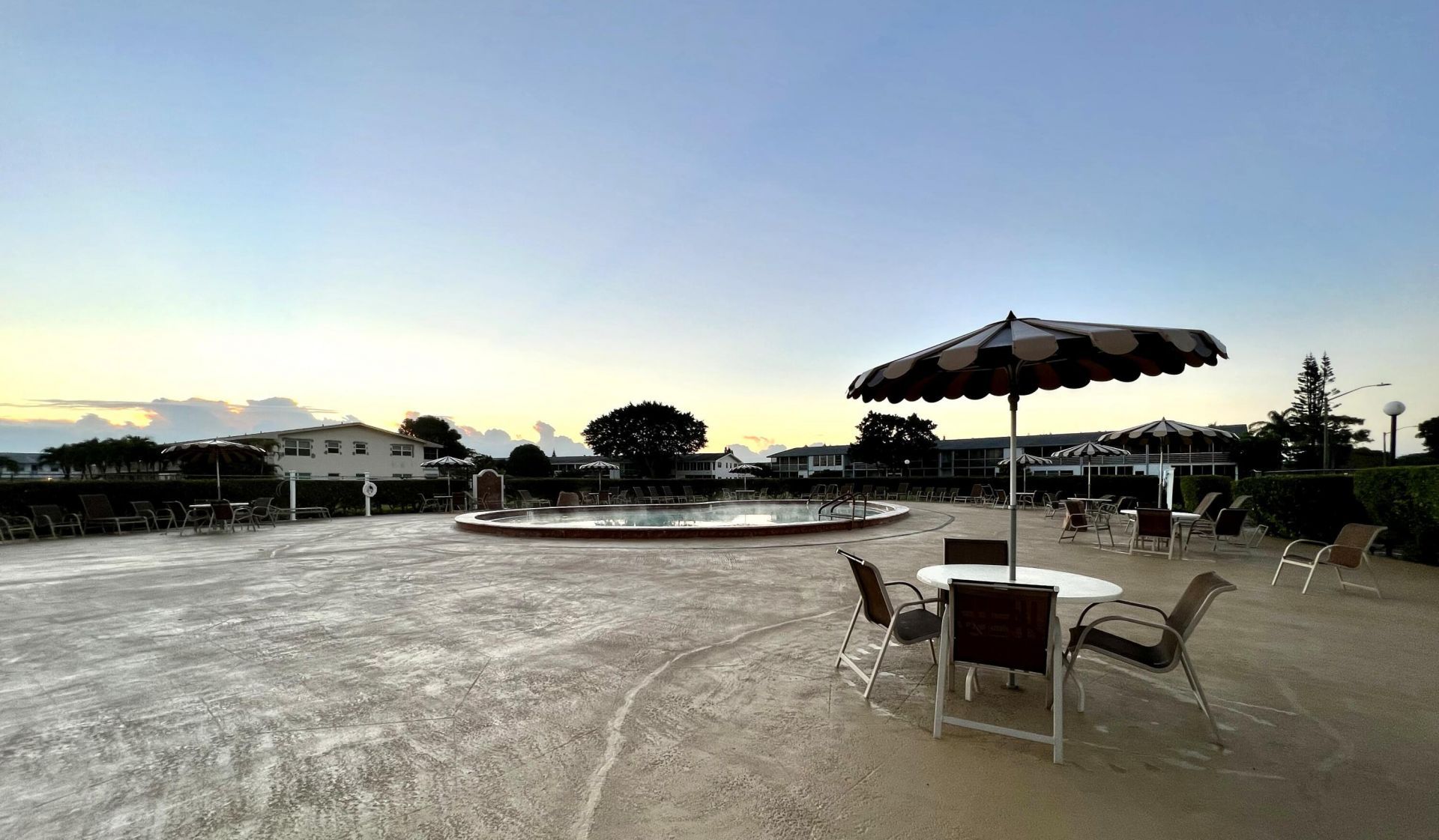 94 Windsor E, West Palm Beach, FL 33417 Photo