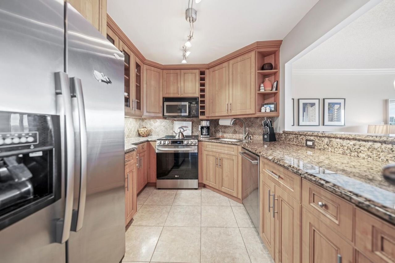 340 Sunset Drive, Unit 806, Fort Lauderdale, FL 33301 Photo