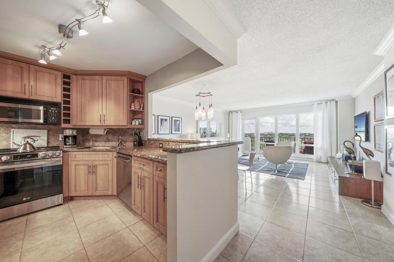 340 Sunset Drive, Unit 806, Fort Lauderdale, FL 33301 Photo