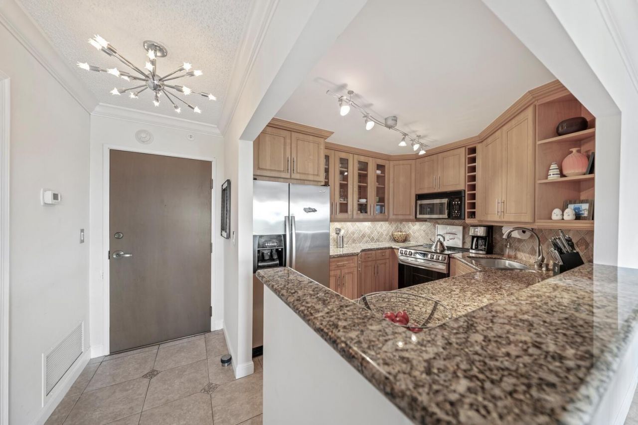 340 Sunset Drive, Unit 806, Fort Lauderdale, FL 33301 Photo