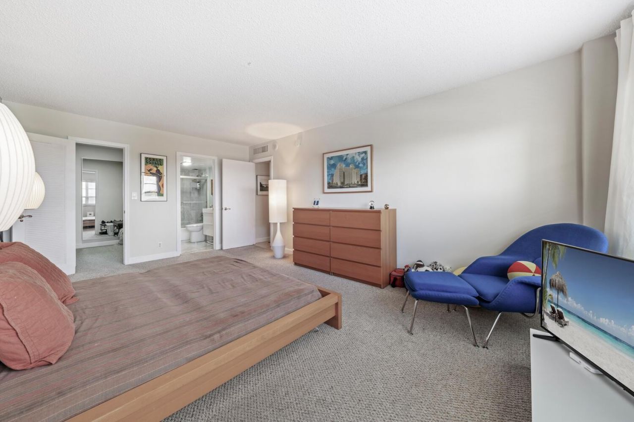 340 Sunset Drive, Unit 806, Fort Lauderdale, FL 33301 Photo