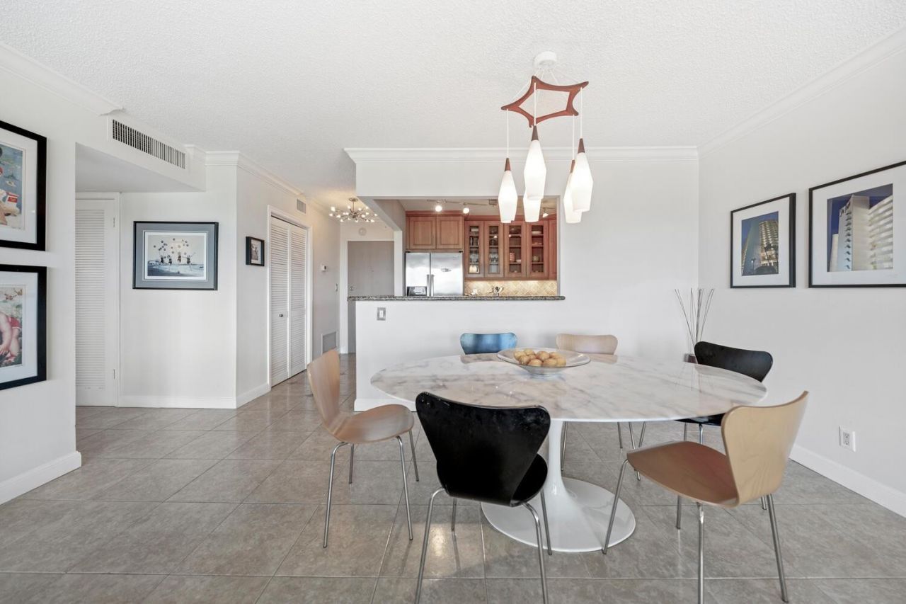 340 Sunset Drive, Unit 806, Fort Lauderdale, FL 33301 Photo