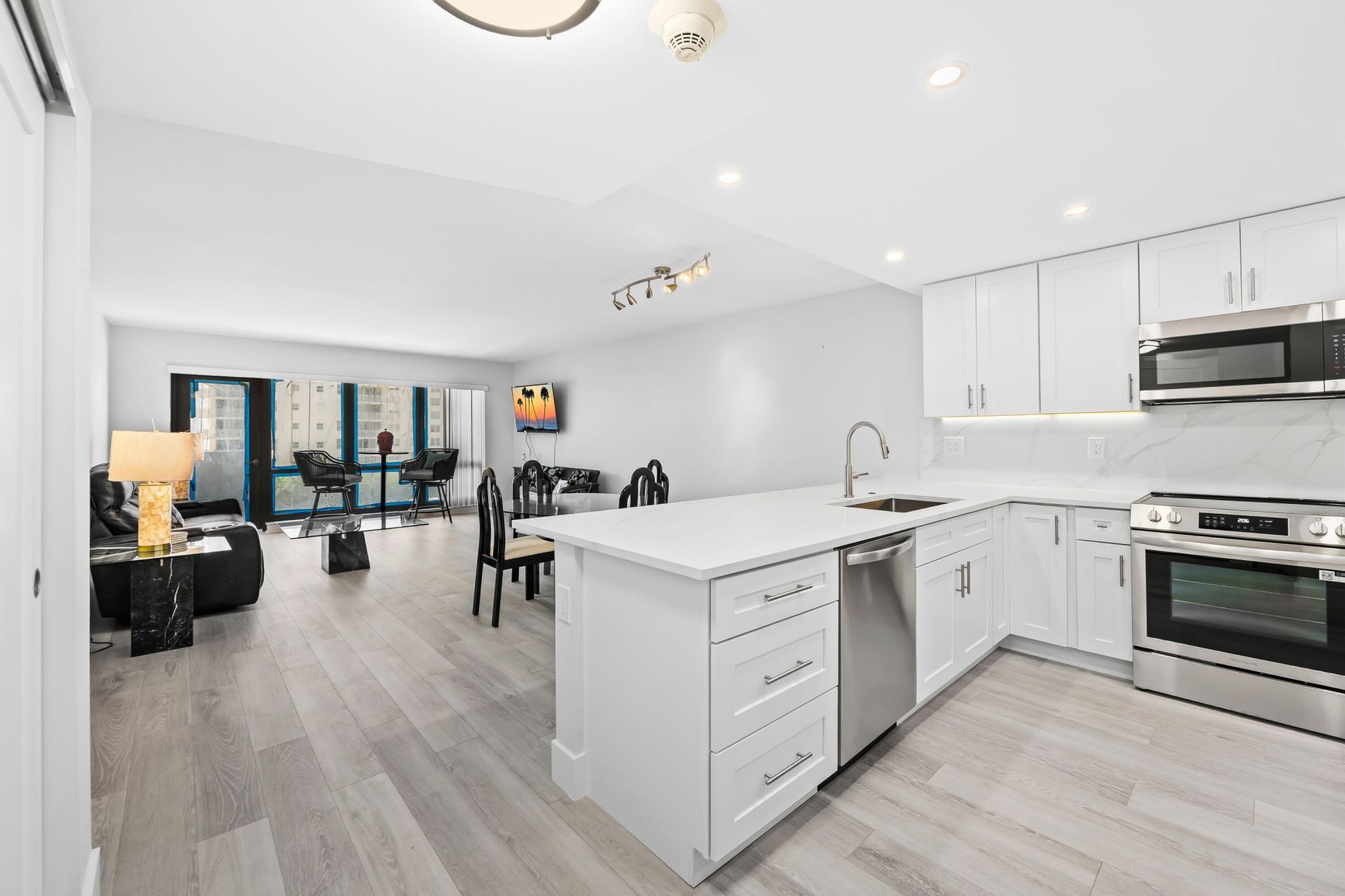 5100 N Ocean Boulevard, Unit 502, Lauderdale by the Sea, FL 33308 Photo