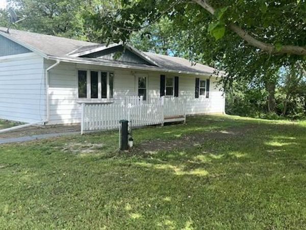 637 200th AVENUE, Union Grove, WI 53182
