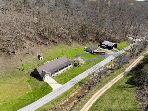 4506 Leatherwood Road , Garrison, KY 41141