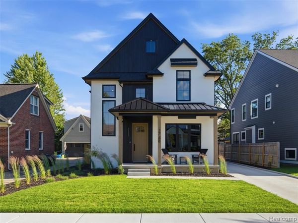 1748 Banbury Street , Birmingham, MI 48009
