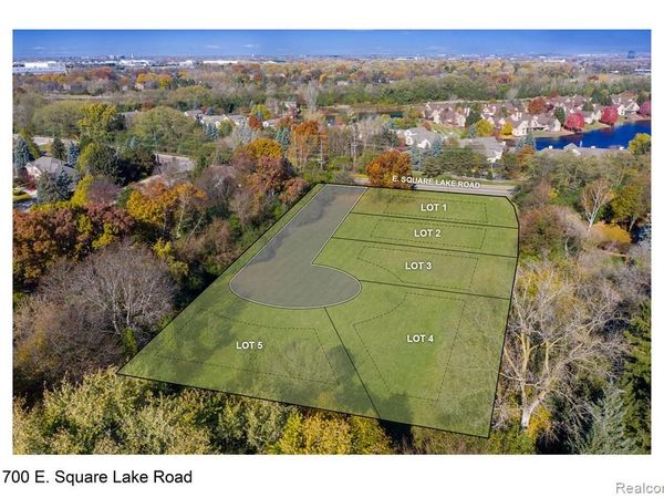 700 E SQUARE LAKE Road , Bloomfield Twp, MI 48304