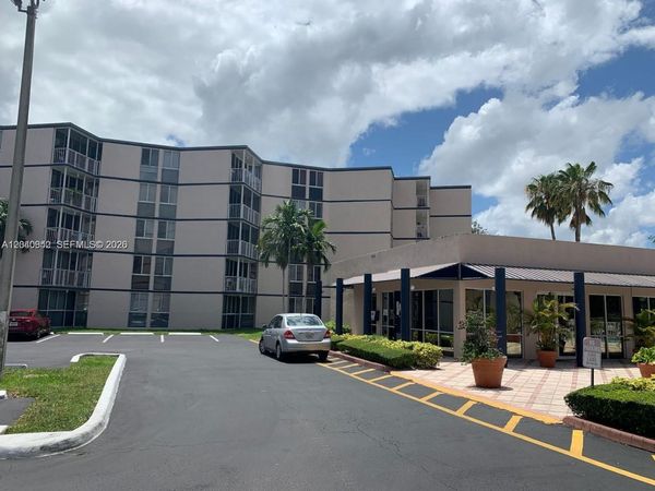 7035 NW 186th St , Unit D310, Hialeah, FL 33015
